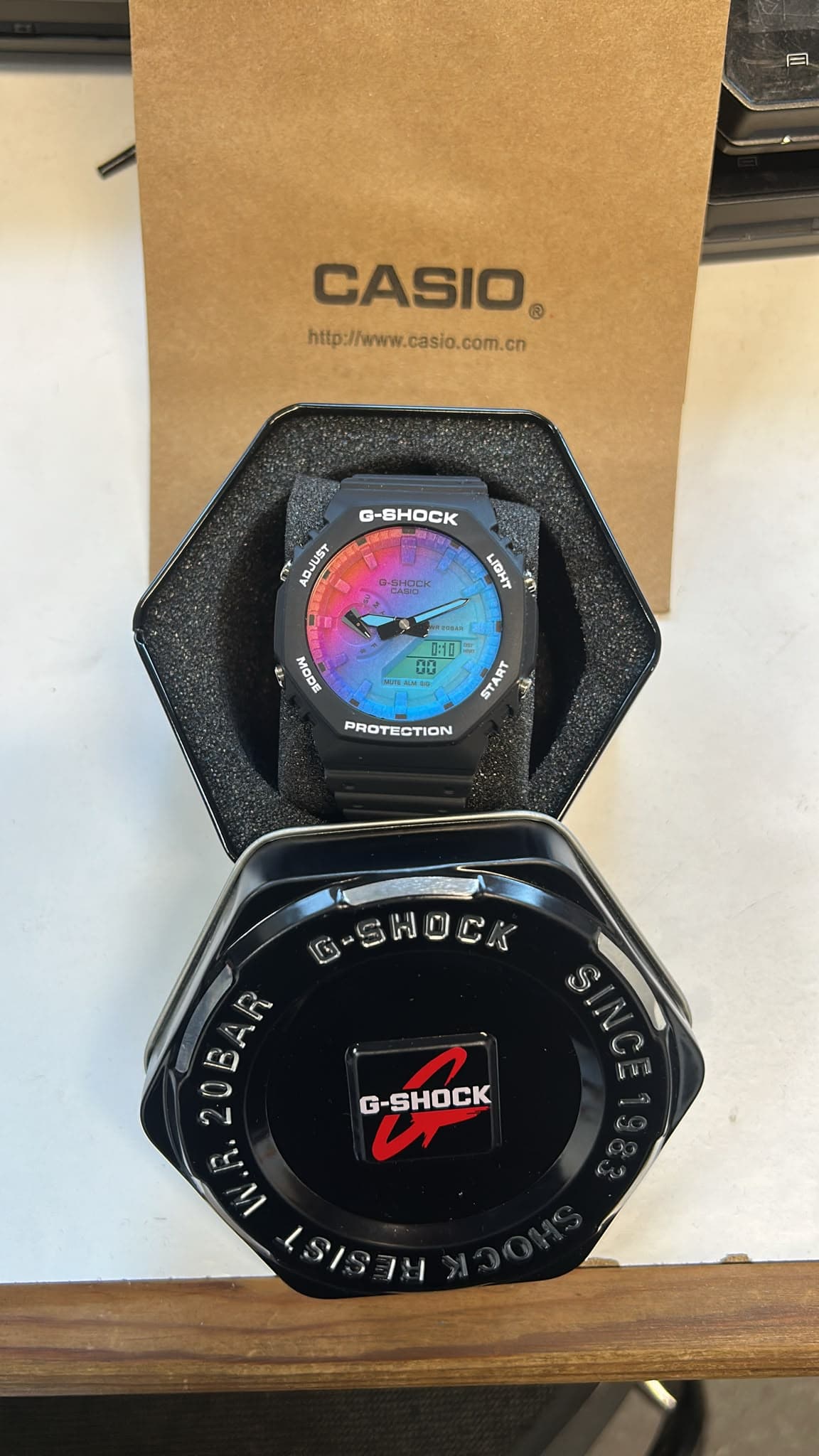 Reloj Casio G-Shock GA-2100RGB Virtual Rainbow
